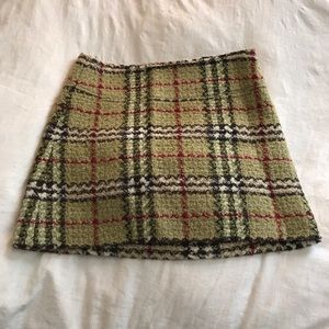SALE.Burberry Green Wool Plaid Skirt